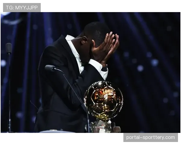 登贝莱梅开二度助巴黎圣日耳曼3-1战胜图卢兹，欧冠前保持状态